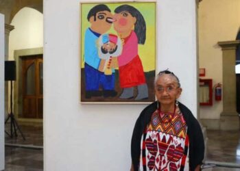 Foto: Gobierno del Estado de Oaxaca // En 2019 Carmen Javier Juan presentó su exposición “Fantasía en colores” en el Palacio de Gobierno de la ciudad de Oaxaca.