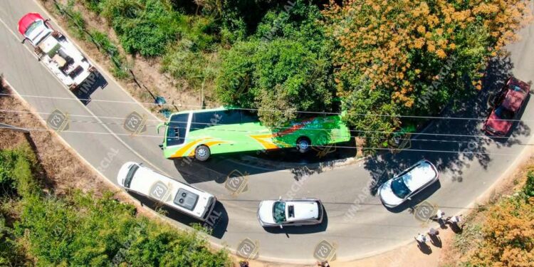 Video: Accidente de autobús en Playa Aragón deja personas con crisis nerviosa