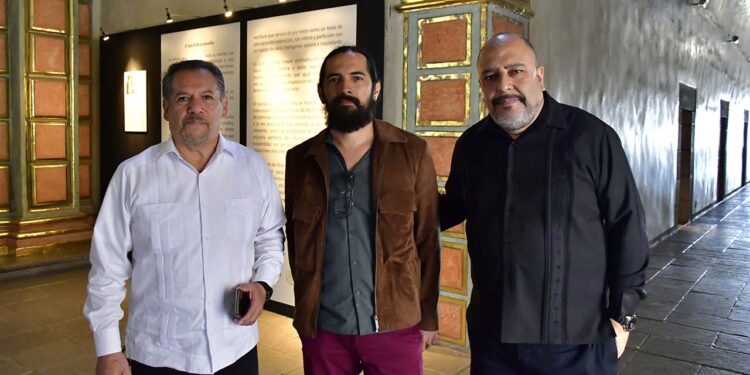 Fotos: Rubén Morales // José Luis Sosa, antropólogo; el director del Museo de las Culturas, Rubén Toledo y Sergio Huerta.