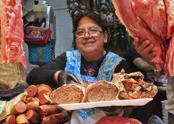 Fotos: Adrián Gaytán // La barbacoa de res o carne de horno es un manjar de la Villa de Zaachila.