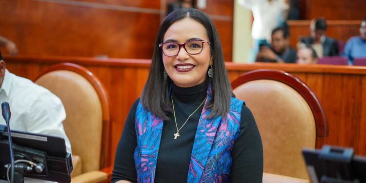 Foto: Archivo El Imparcial // Liz Arroyo, secretaria de Mujeres del Comité Ejecutivo Estatal de Morena en Oaxaca.