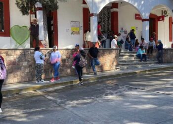 Los habitantes piden que Genaro Sosa Sánchez se presente para tratar de solucionar este problema de la mejor manera.