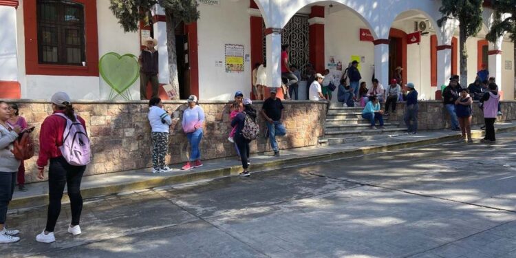 Los habitantes piden que Genaro Sosa Sánchez se presente para tratar de solucionar este problema de la mejor manera.