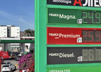 Foto: Luis Alberto Cruz // Los precios de las gasolinas siguen a la alza.