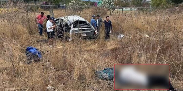 La agrupación “Lobo mixteco” sufrió el accidente vehicular cuando se dirigían a una presentación musical.