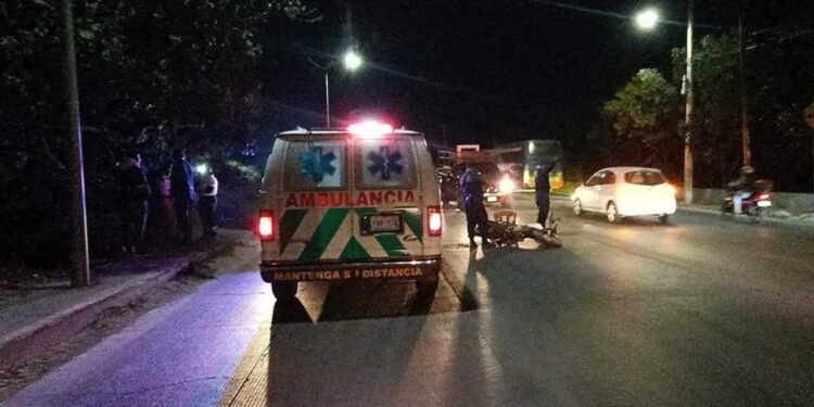 Motociclista herido sobre las Riveras del Atoyac