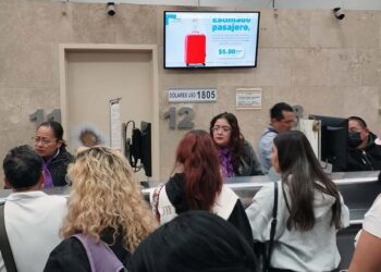 Las taquilleras argumentan que “ya no hay lugares”, y si los hay, se deben esperar varias horas.