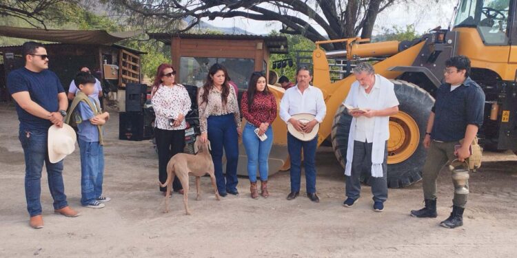 Los invitados convivieron y disfrutaron de un rico banquete.