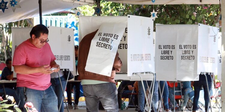 Fotos: Adrián Gaytán // Miles de trabajadores sindicalizados eligen al nuevo Comité Ejecutivo 2025-2028, del Sindicato de Burócratas del Gobierno del Estado.