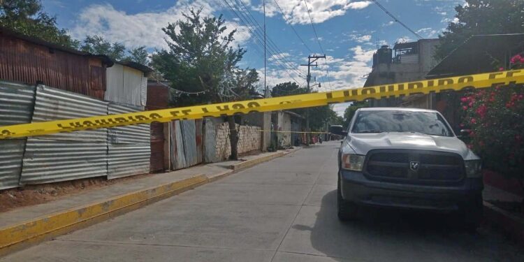 Mauricio Ernesto A. O., alias "El Güero", fue lesionado a tiros en la Segunda Privada de Moctezuma.