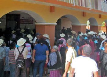Obras inconclusas, soberbia y nepotismo en muchos ayuntamientos.