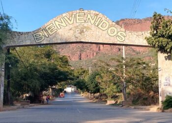 Pobladores afectados piden poner orden al gobierno del estado.