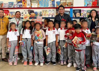 Promueven en Cuicatlán encuentros literarios.
