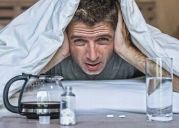 ¿Resaca después de las fiestas? Aquí te dejamos los mejores consejos para combatirla y prevenirla