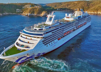 Se prevé que al cierre del año lleguen un total de 26 cruceros a Huatulco.