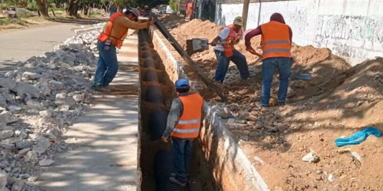 Se trabajará en los desagües pluviales y sanitarios ubicados en los márgenes de los ríos Salado, Jalatlaco y San Luis.