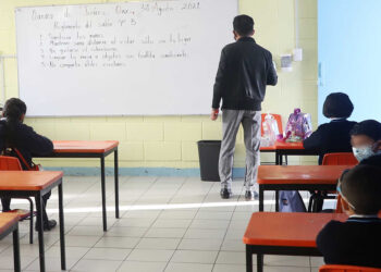 Foto: Archivo El Imparcial // Las escuelas donde labora la S-22 presenta un déficit de más de 10 mil trabajadores de educación.