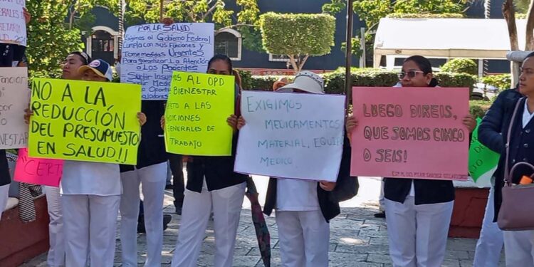 Se atenderán únicamente urgencias en los centros de salud y hospitales.