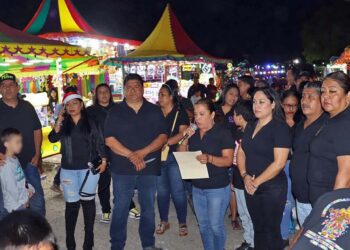 Una importante cantidad de familias se dieron cita en esta inauguración.