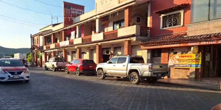 Asalto a zapatería en el centro de Santo Domingo Tehuantepec