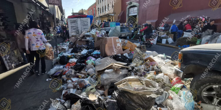¡Basura acumulada en el Centro Histórico de Oaxaca! Problema persiste y se agudiza