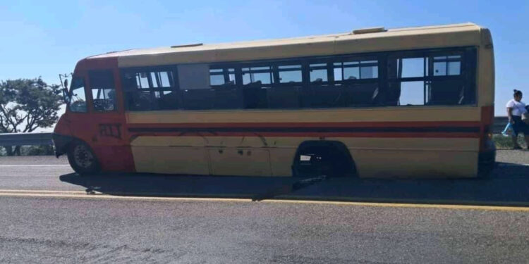 Falla técnica en autobús a punto de generar una tragedia en el Istmo de Tehuantepec