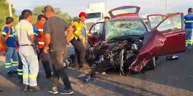 ¡Siniestro carretero! Brutal colisión sobre la Carretera Federal 185