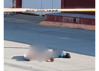 ¡Sangrienta riña! Muere apuñalado en la vía pública en Tehuantepec