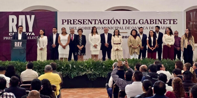 Ray Chagoya presenta gabinete para la administración municipal de Oaxaca 2025-2027