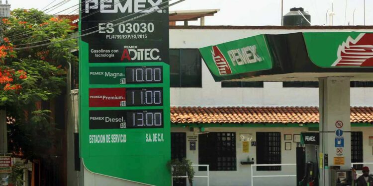 Foto: cortesía// ¡Por fin!. El precio de la Magna bajó a 10 pesos.