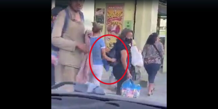 VIDEO | ¡Alerta ciudadana; cuidado con las ‘ratas’! Captan a carteristas operando en Las Casas