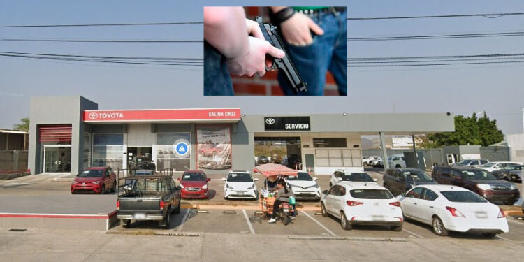 Robo de camioneta de lujo en concesionaria Toyota de Salina Cruz