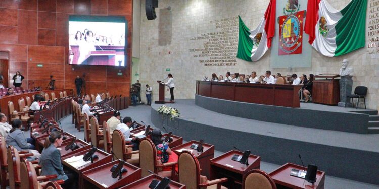 Foto: Luis Alberto Cruz // Ayer tocó a la 66 legislatura escuchar la rendición de cuentas de las secretarías de Honestidad y Transparencia y de Turismo.