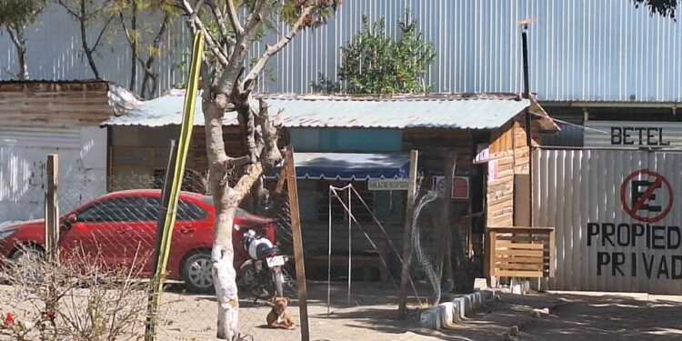 La policía cateó el centro contra las adicciones con razón social Betel, ubicado en paraje La Resurrección, localidad de La Capellanía.