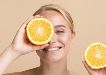 Sin importar si es invierno o verano, usar vitamina C de forma constante es clave para mantener un cutis envidiable.