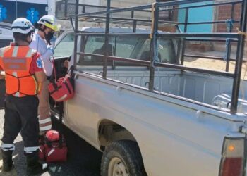 Carlos N. N. redujo la marcha para pasar un tope cuando fue golpeado por detrás por otro vehículo.