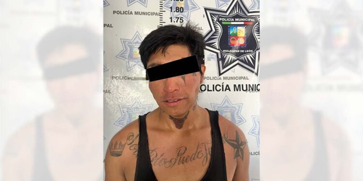 La Policía Municipal detuvo a un sujeto de 23 años de edad.