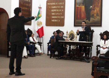 Foto: Adrián Gaytán // Toma de protesta a funcionarios municipales.