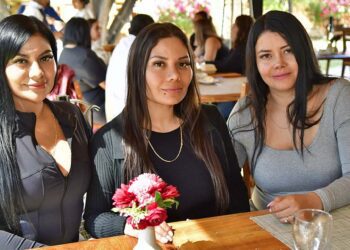 Foto: Rubén Morales // Mara Gómez, Dariana Sánchez y Berenice López.