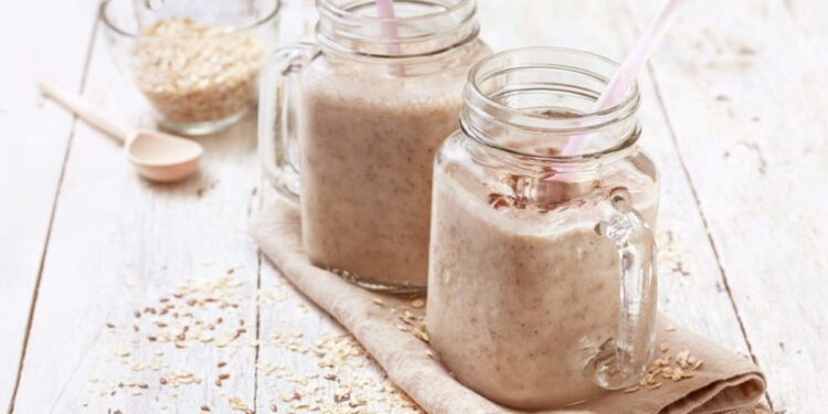 ¿Cuáles con los cinco beneficios de tomar agua de avena?