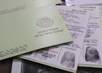 ¿Qué ocurre si no resello mi cartilla militar?
