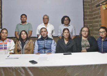 Foto: Jorge Luis Plata // El expresidente municipal de Ocotlán, Luis Francisco Martínez Aquino y excolaboradores, denuncian campaña de difamación.