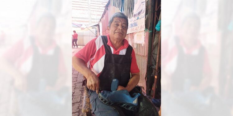 El tianguis municipal de Cuicatlán solo ha sido bandera política.