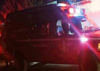 Accidente entre motos deja tres  lesionados y daños materiales 