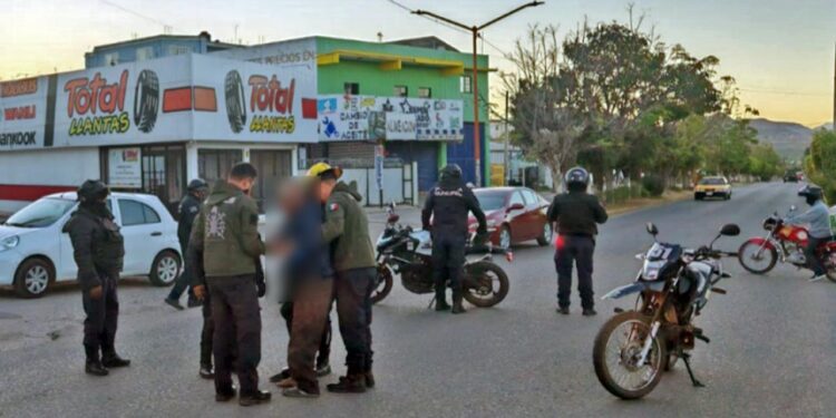 El afectado terminó con una seria herida en el cráneo entre otras lesiones.