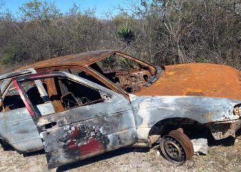 El automóvil fue trasladado a la comandancia local de Miahuatlán.
