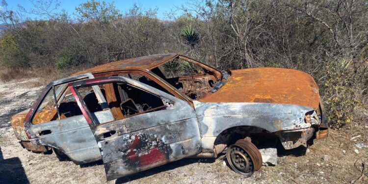 El automóvil fue trasladado a la comandancia local de Miahuatlán.