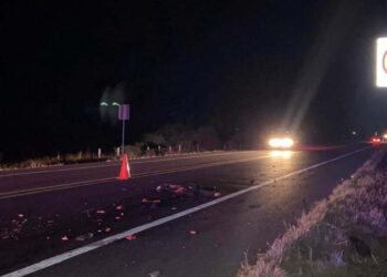 El conductor de la moto llamó a los servicios de emergencias tras el accidente.