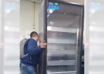 Foto: Tomado de video // El equipo de refrigeración donde se almacenaban las unidades para transfusiones fue retirado del Hospital Civil.