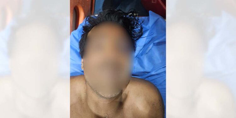 El hombre fue encontrado inconsciente y con diferentes lesiones.